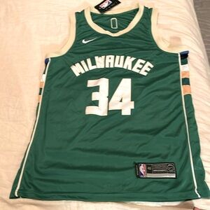 NWT - Milwaukee Nike jersey